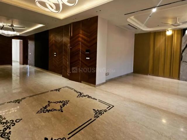 Flat for rent in Deri