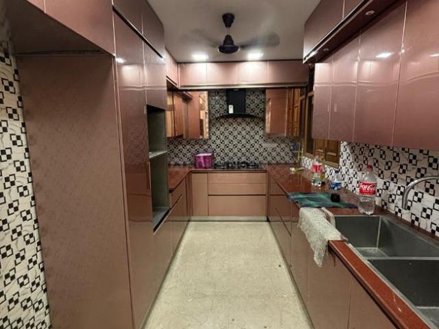 Flat for rent in Deri