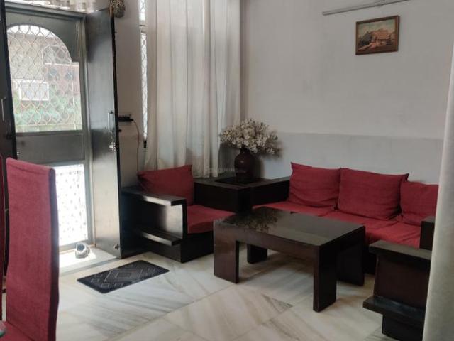 Flat for sale in West Delhi, Deri
