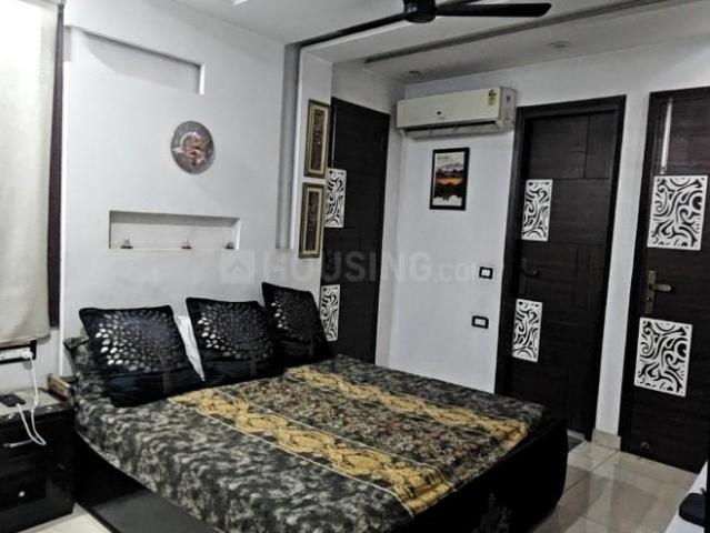 Flat for sale in West Delhi, Deri