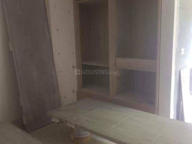 Flat for sale in West Delhi, Deri