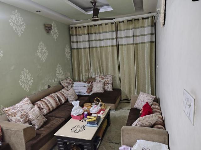 Flat for sale in West Delhi, Deri