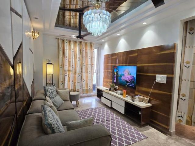 Flat for sale in West Delhi, Deri