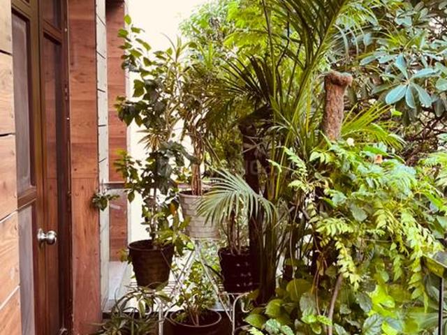 Flat for sale in West Delhi, Deri