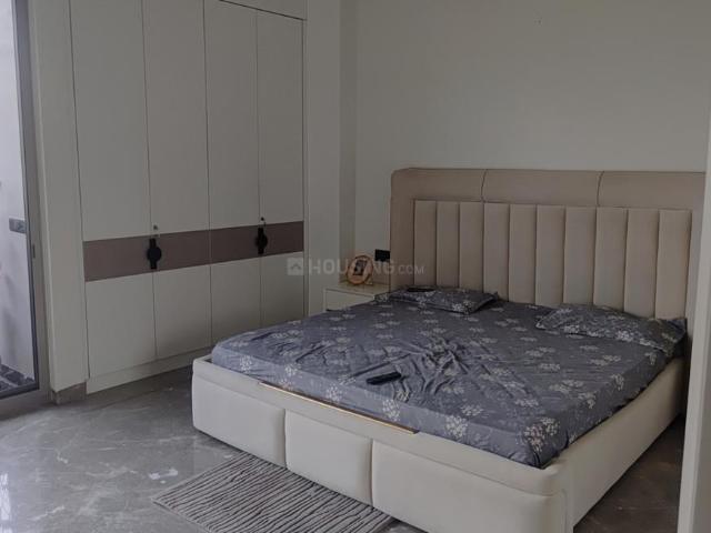 Flat for sale in West Delhi, Deri