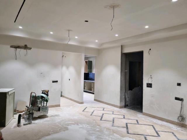 Flat for sale in West Delhi, Deri