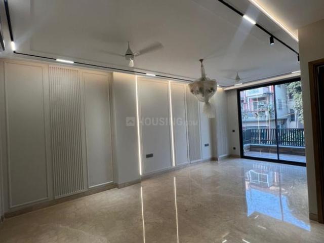 Flat for rent in Deri