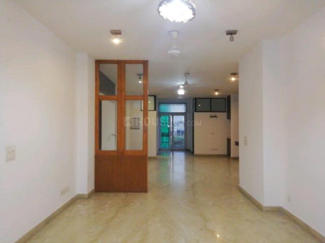 Flat for rent in Deri