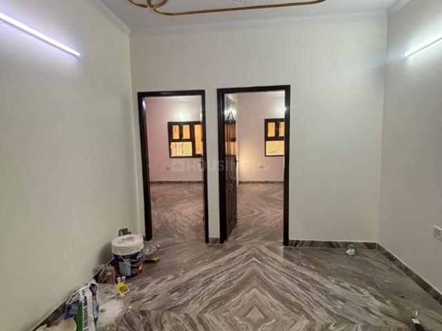 Flat for rent in Jhandewalan, Delhi