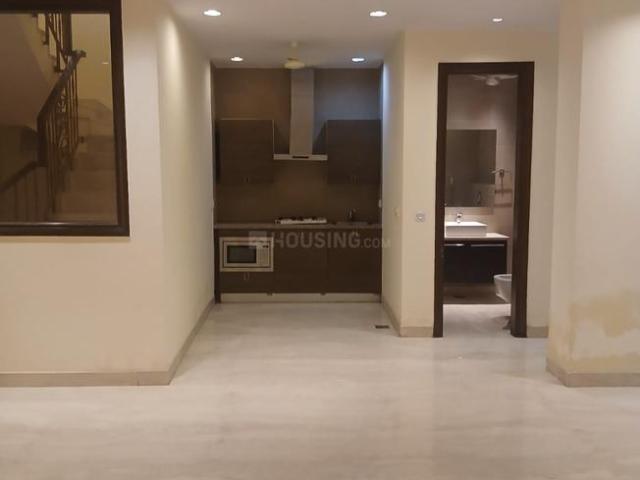 Flat for rent in Deri