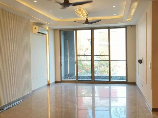 Flat for rent in Deri
