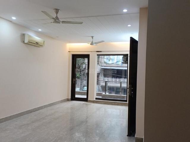 Flat for rent in Deri