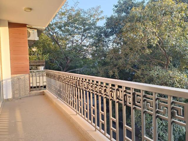 Flat for rent in Deri