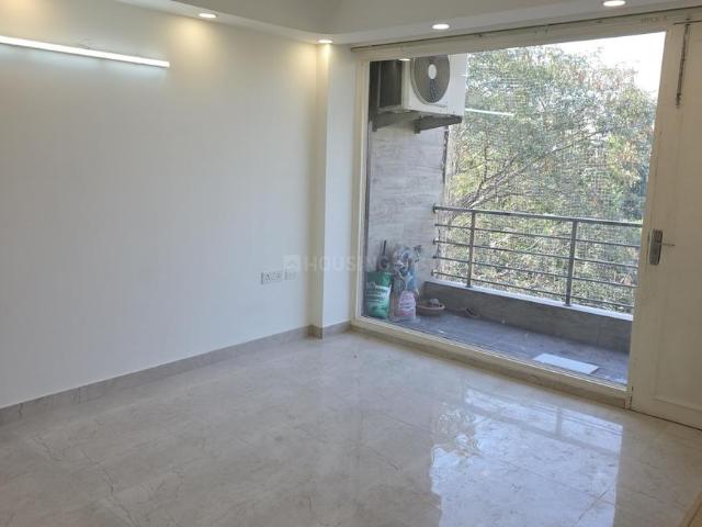 Flat for rent in Deri
