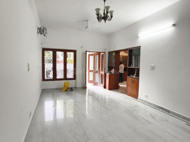 Flat for rent in Deri