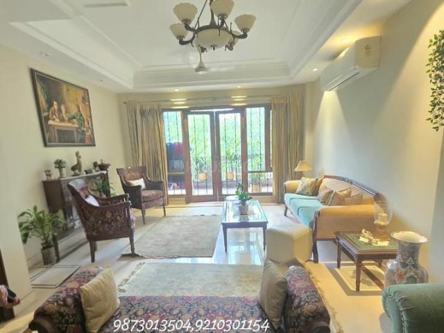 Flat for rent in Deri