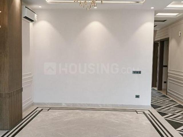 Flat for rent in Deri