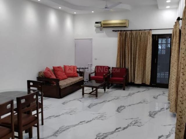 Flat for rent in Deri