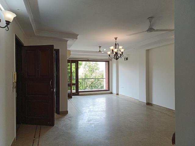 Flat for rent in Deri