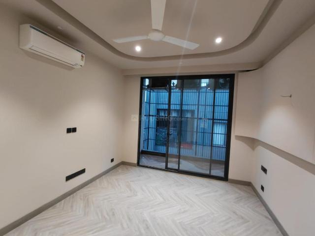 Flat for rent in Deri