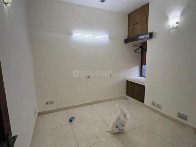 Flat for rent in Deri