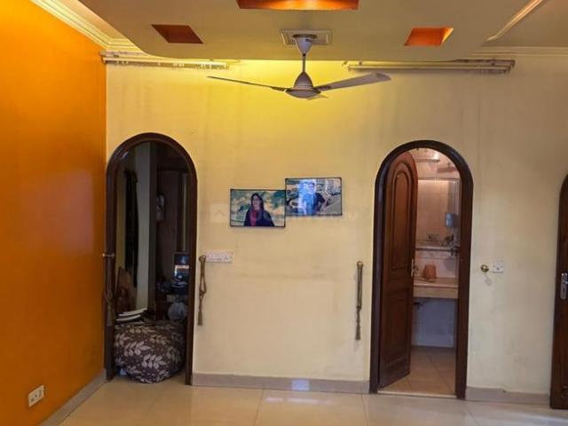 Flat for rent in Deri