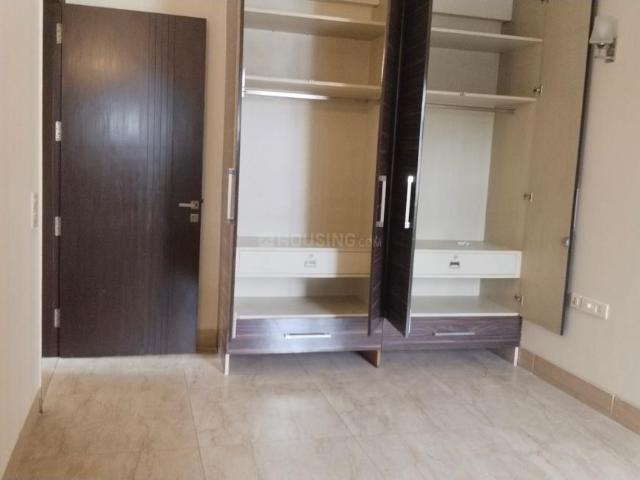 Flat for rent in Deri
