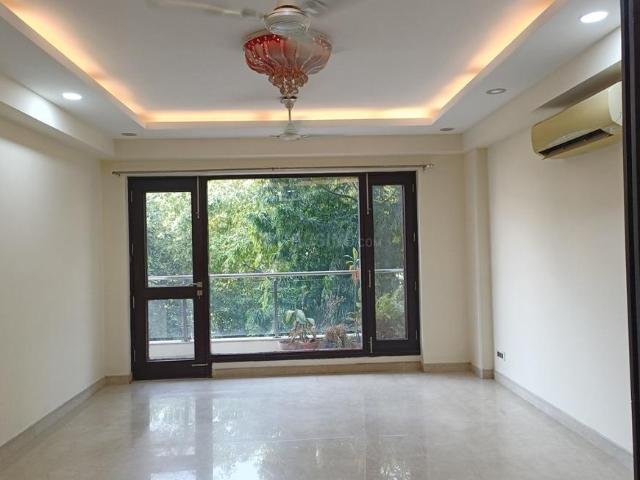 Flat for rent in Deri