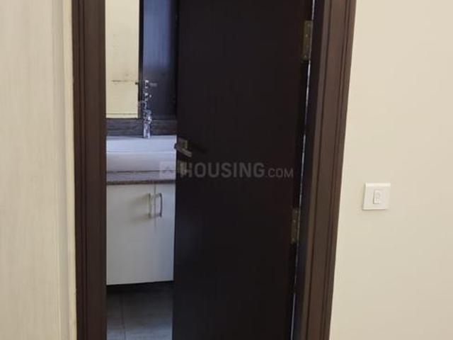 Flat for rent in Deri