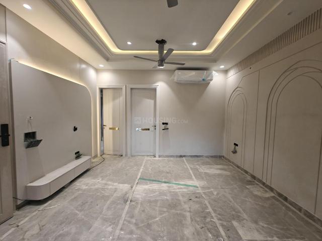 Flat for sale in New Gupta Colony, Delhi