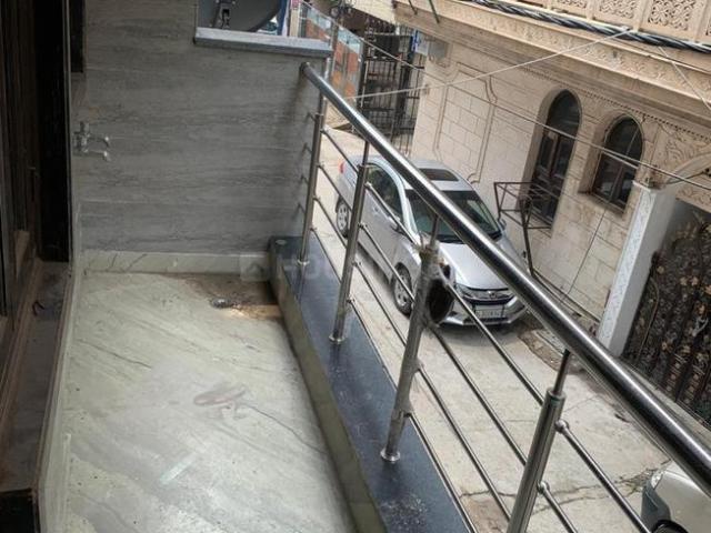 Flat for sale in Abdullahpur