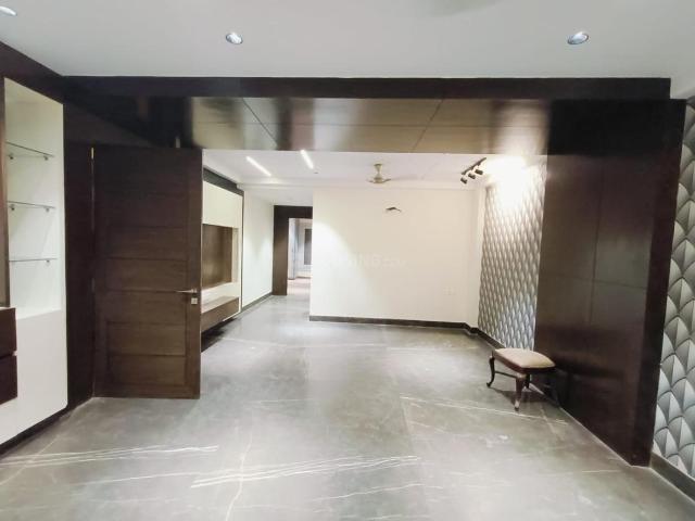 Flat for rent in Deri