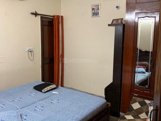 Flat for sale in Sainik Farms, Delhi
