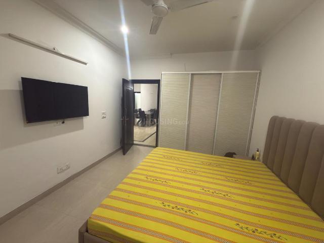 Flat for rent in Deri