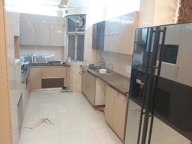 Flat for rent in Deri