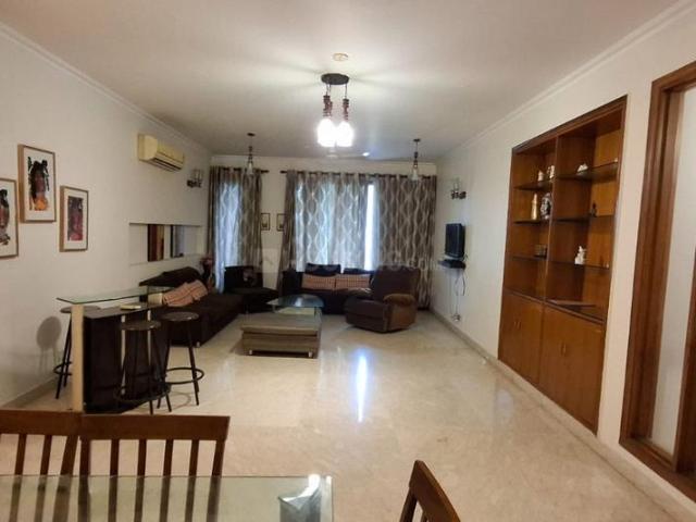 Flat for rent in Deri