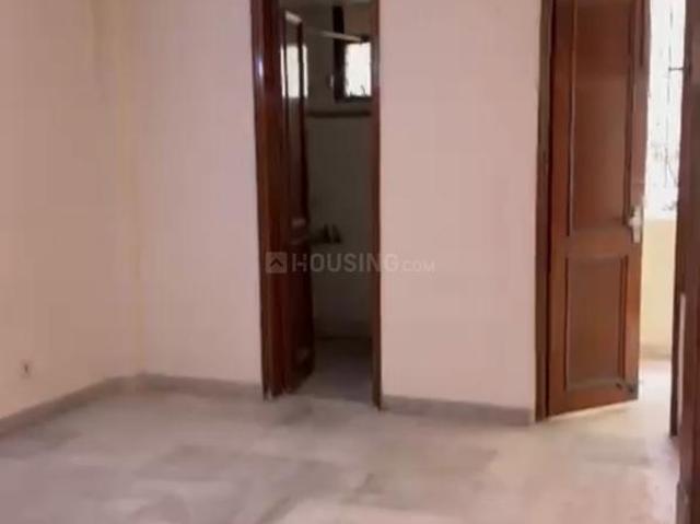 Flat for rent in Deri