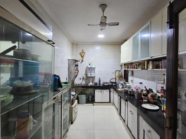 Flat for sale in Deri