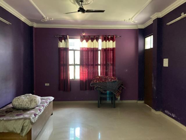 Flat for sale in East Delhi, Deri