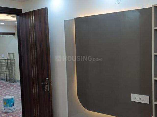 Flat for sale in East Delhi, Deri