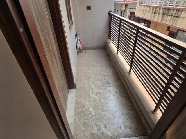 Flat for sale in East Delhi, Deri