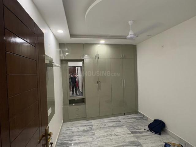 Flat for sale in East Delhi, Deri