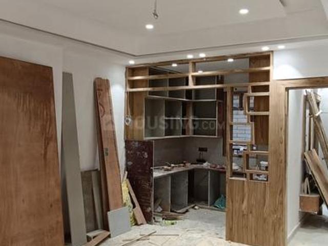 Flat for sale in East Delhi, Deri