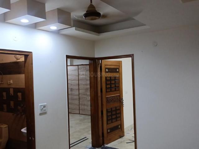 Flat for sale in East Delhi, Deri