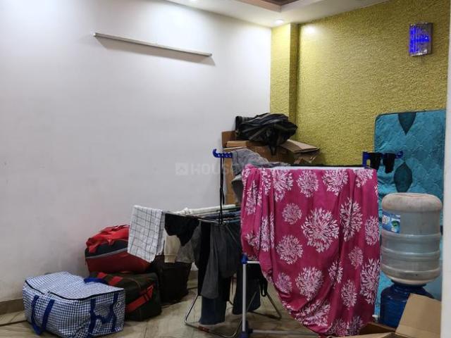 Flat for rent in South Delhi, Deri
