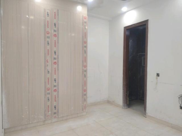 Flat for rent in South Delhi, Deri