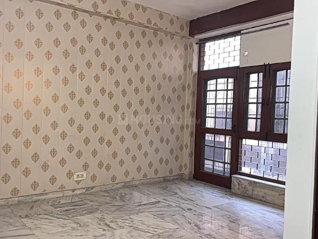 Flat for rent in South Delhi, Deri