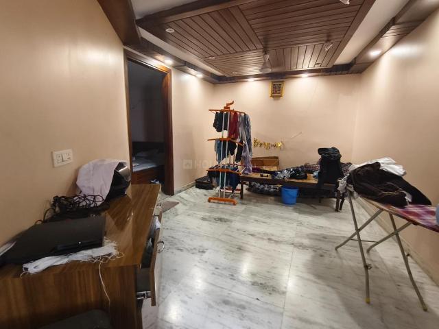 Flat for rent in South Delhi, Deri