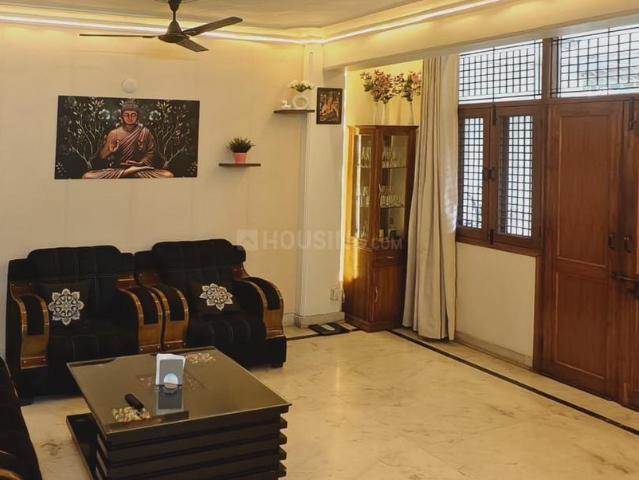 Flat for rent in South Delhi, Deri