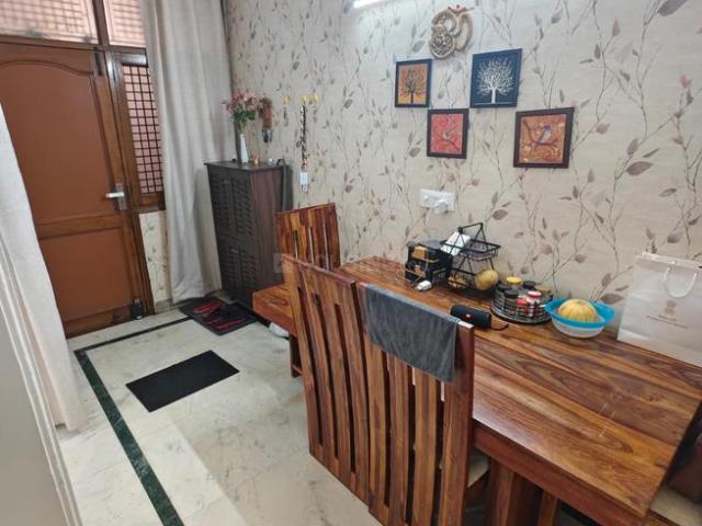 Flat for rent in South Delhi, Deri